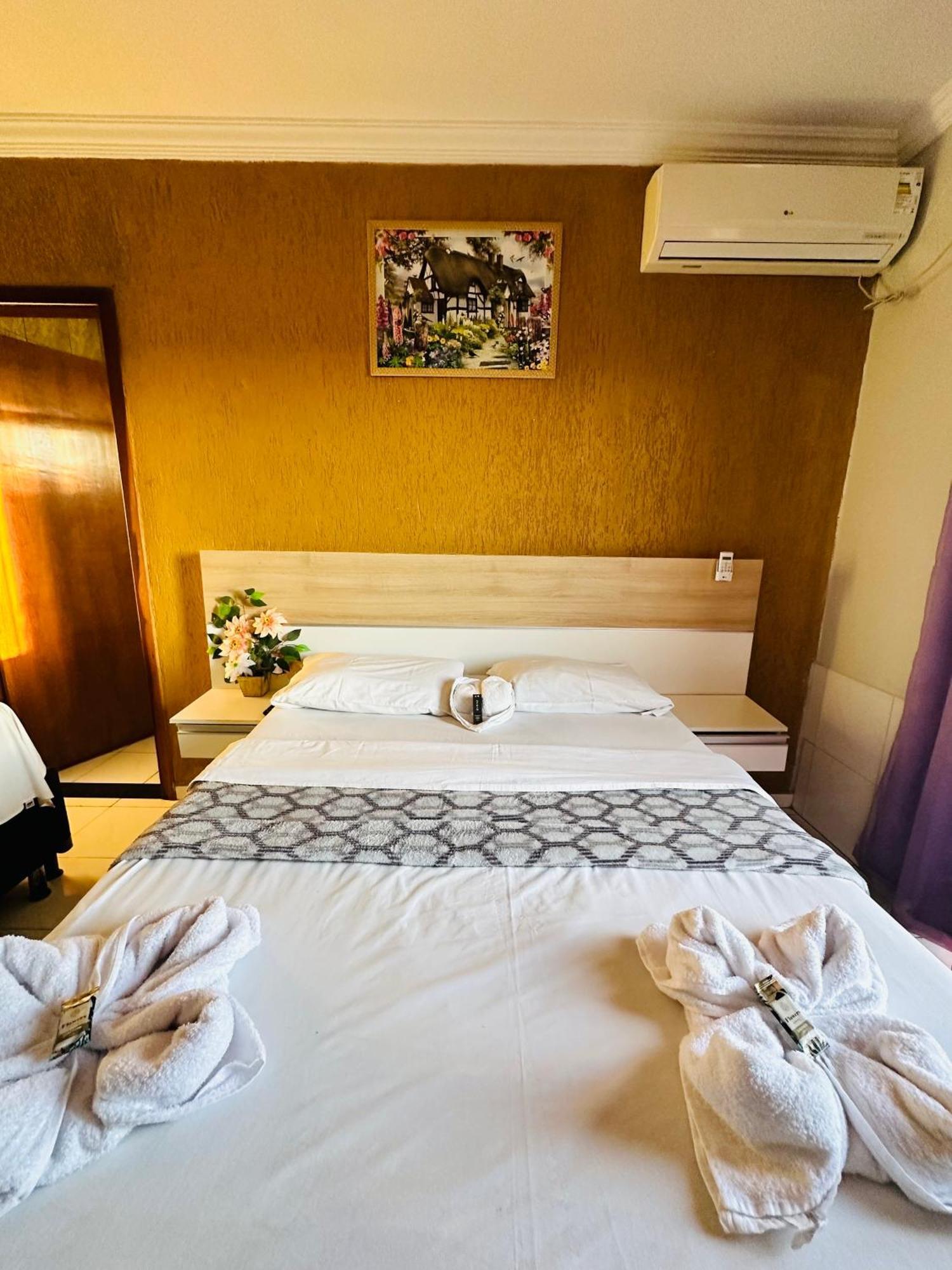 Hotel Brasilia Park Novo Gama Exterior photo